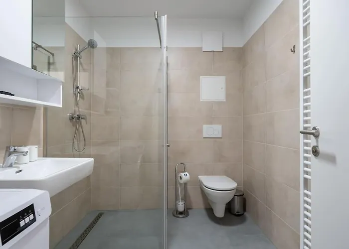 Διαμέρισμα Sunny 1br With Balcony By Hm Βιέννη