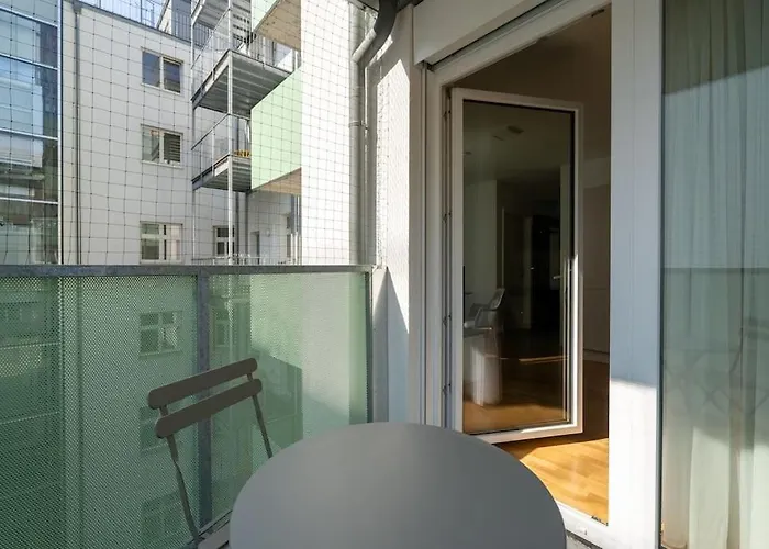 Sunny 1br With Balcony By Hm * Βιέννη