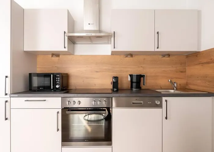 Sunny 1br With Balcony By Hm Διαμέρισμα Βιέννη